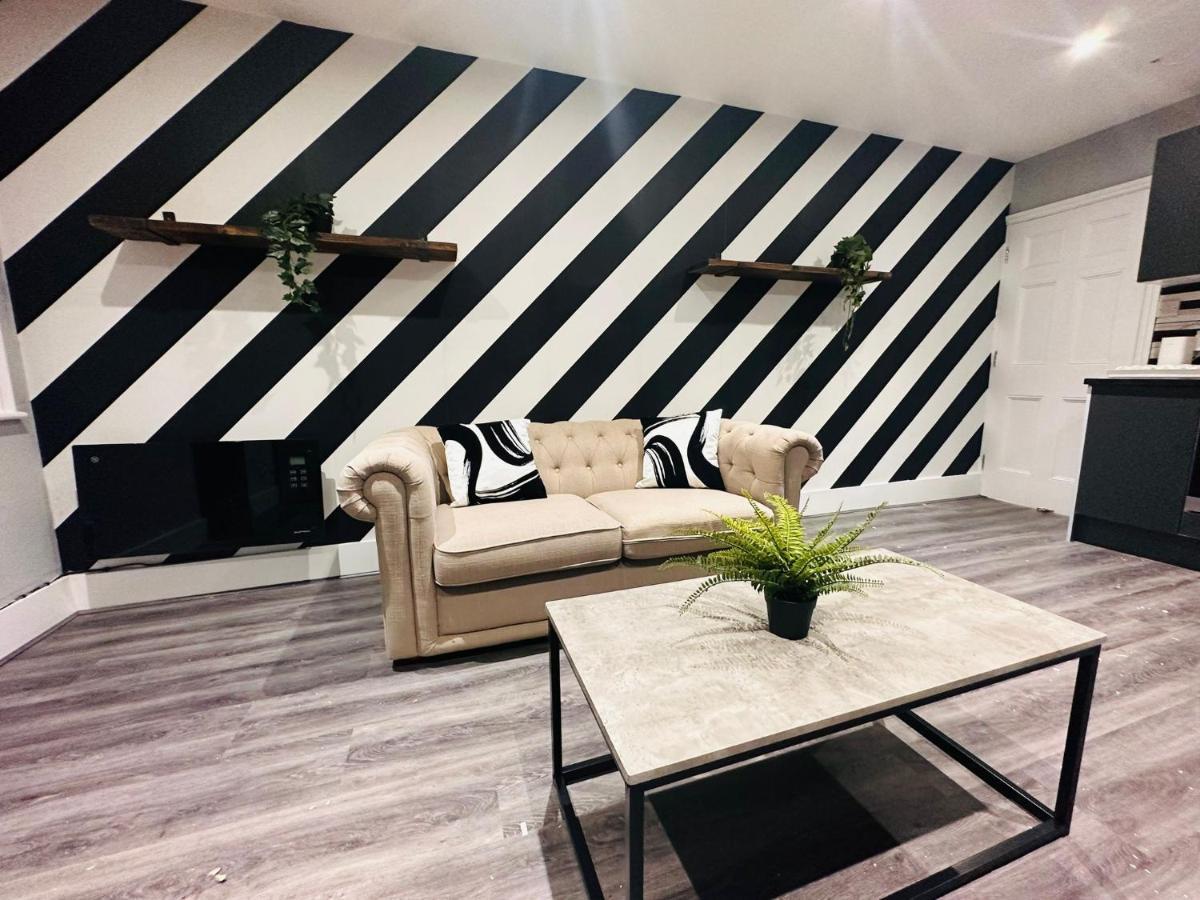 Flash Sale King Size Bed Super Flat Next To Seafront 1 Брайтонн